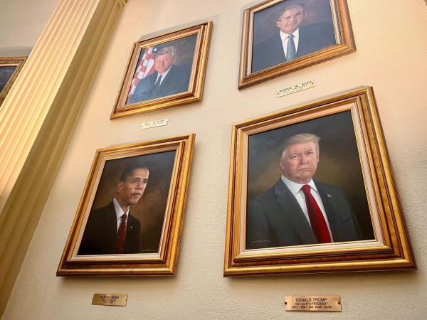 Click image for larger version

Name:	trump-portrait-1536x1152.jpg
Views:	35
Size:	44.0 KB
ID:	29883766