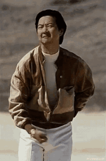 Click image for larger version

Name:	mrchow-mastur.gif
Views:	48
Size:	252.4 KB
ID:	29889628