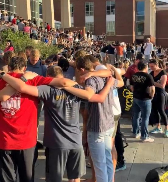 Click image for larger version Name:	G0l-U8QWEAAdn2J.jpg Views:	0 Size:	58.7 KB ID:	29900220