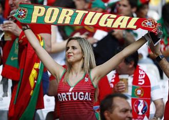 Click image for larger version

Name:	Football Passion.jpg
Views:	74
Size:	46.5 KB
ID:	29941072